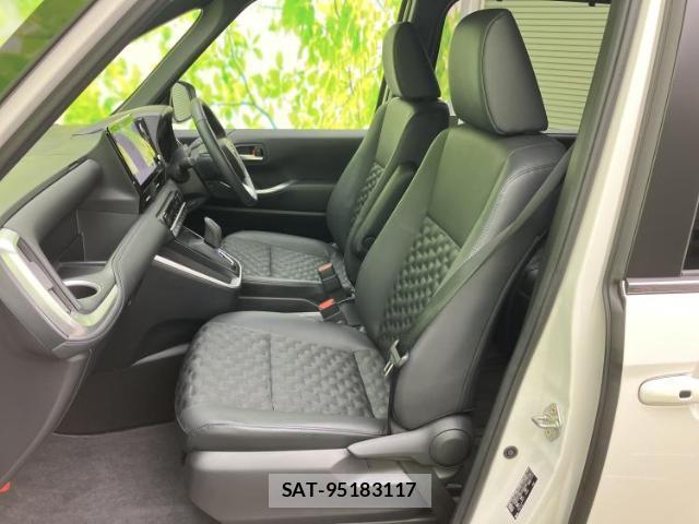 Toyota VOXY 2025-06 8374202-5