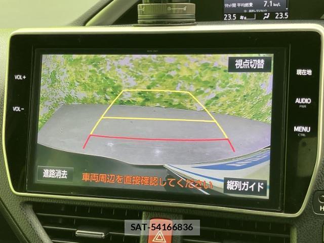 Toyota VOXY 2018-02 8374209-11