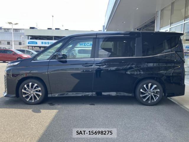 Toyota VOXY 2025-02 8374281-1