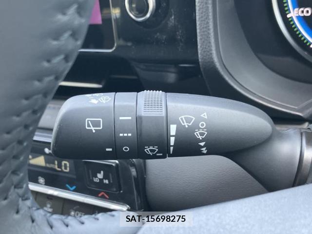 Toyota VOXY 2025-02 8374281-17