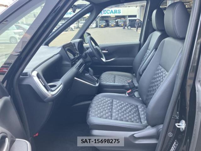 Toyota VOXY 2025-02 8374281-6