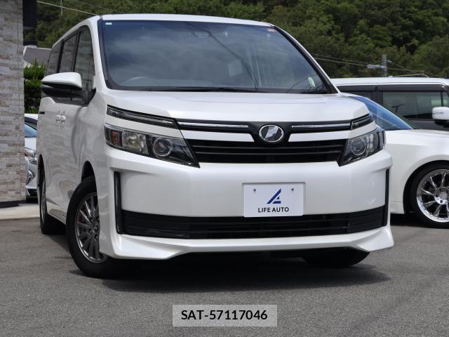Toyota VOXY 2016-08 8374345-0