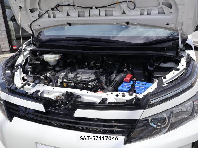 Toyota VOXY 2016-08 8374345-4