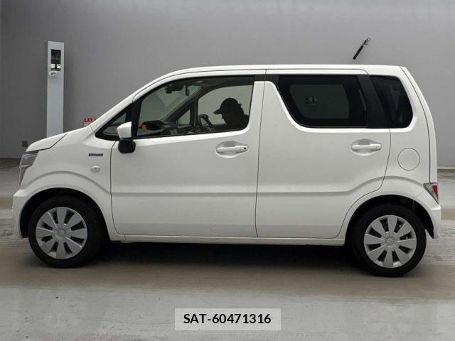 Suzuki WAGON R 2021-08 8372816-4