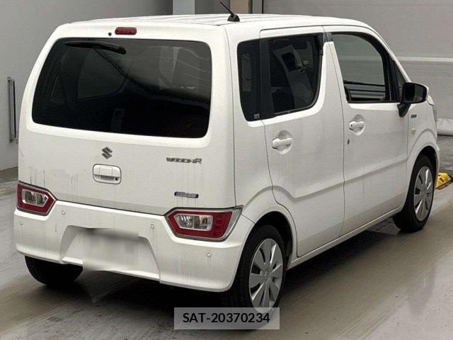 Suzuki WAGON R 2021-08 8372824-8