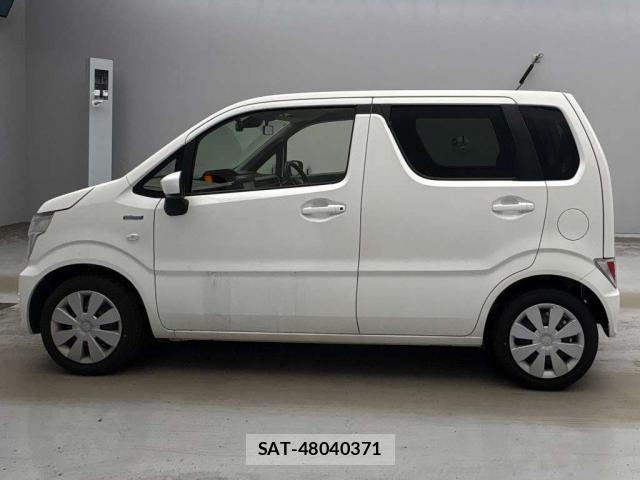 Suzuki WAGON R 2021-08 8372825-4