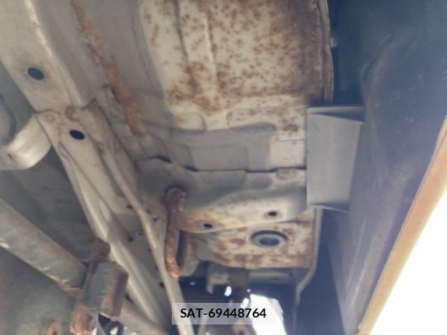 Suzuki WAGON R 2013-08 8373018-9
