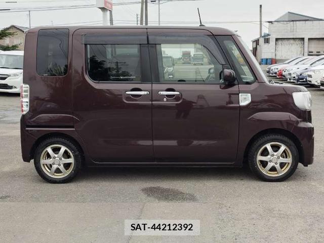 Daihatsu WAKE 2017-09 8372800-2
