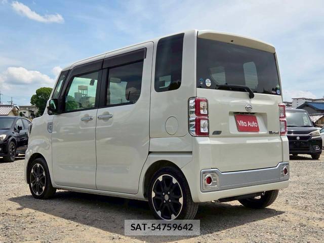 Daihatsu WAKE 2015-03 8373489-17