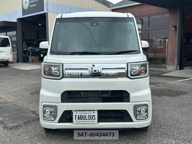 Daihatsu WAKE 2017-09 8373978-1