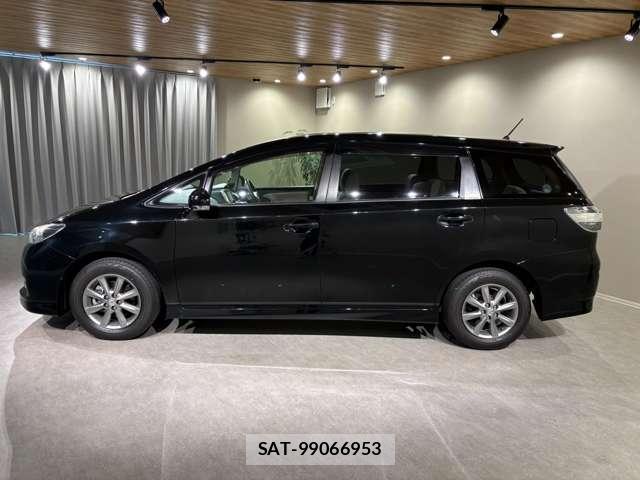 Toyota WISH 2012-06 8373942-11