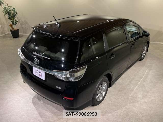 Toyota WISH 2012-06 8373942-14