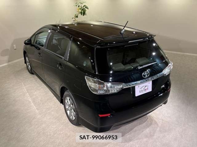 Toyota WISH 2012-06 8373942-15