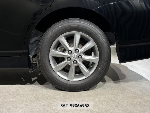 Toyota WISH 2012-06 8373942-19