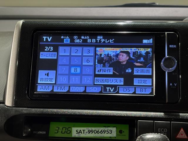 Toyota WISH 2012-06 8373942-4