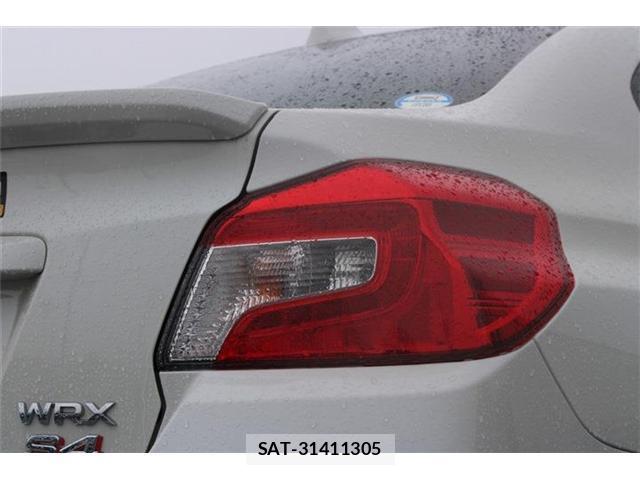 Subaru WRX S4 2017-10 8373543-18