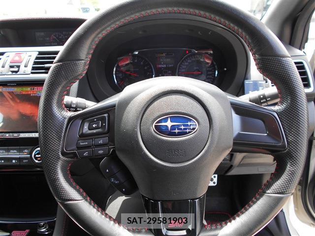 Subaru WRX STI 2017-08 8372535-13
