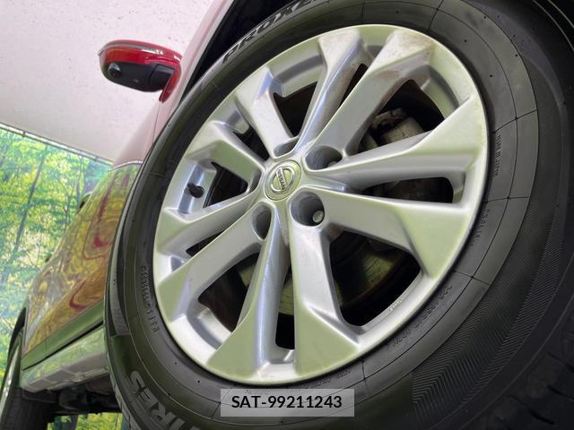 Nissan X-TRAIL 2015-01 8372465-12