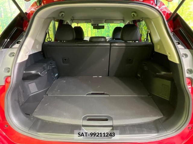 Nissan X-TRAIL 2015-01 8372465-9