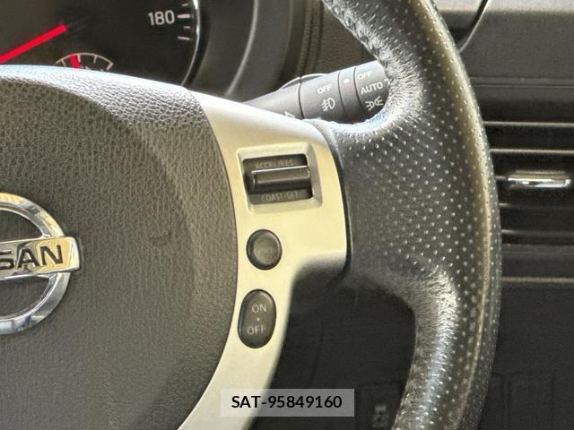 Nissan X-TRAIL 2013-07 8372582-12