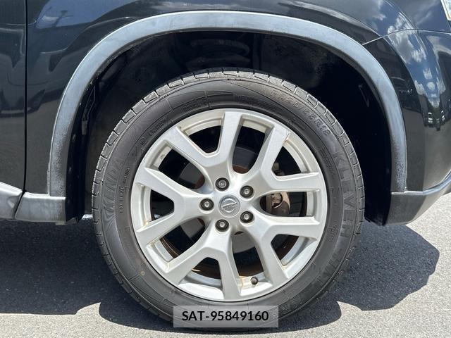 Nissan X-TRAIL 2013-07 8372582-15