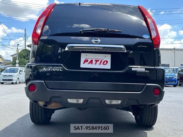 Nissan X-TRAIL 2013-07 8372582-17