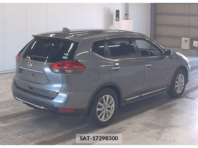 Nissan X-TRAIL 2017-09 8372907-1