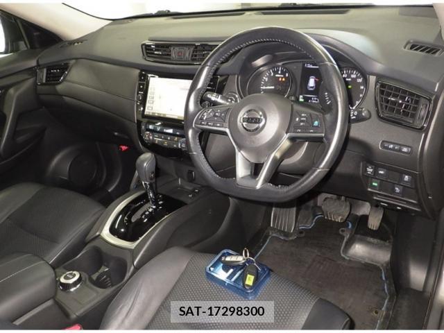 Nissan X-TRAIL 2017-09 8372907-2