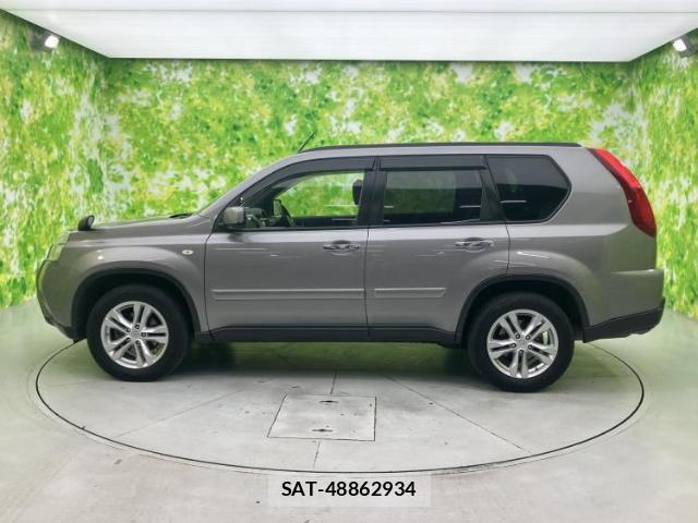 Nissan X-TRAIL 2013-01 8374268-1