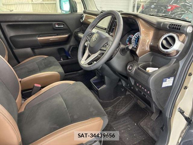 Suzuki X BEE 2023-08 8373312-3