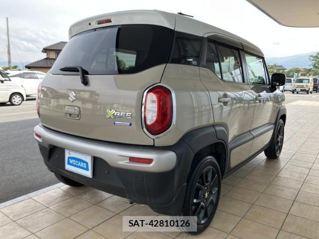 Suzuki X BEE 2019-10 8374245-2