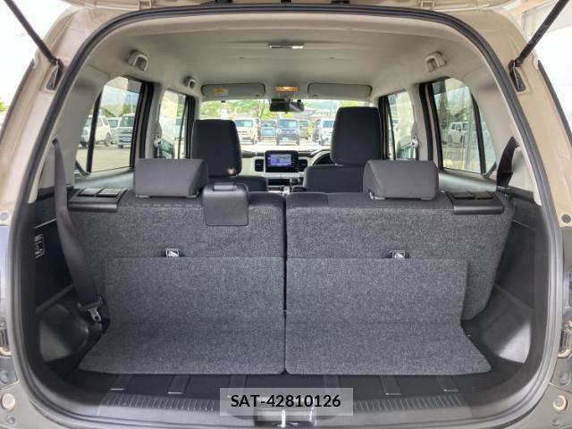 Suzuki X BEE 2019-10 8374245-7