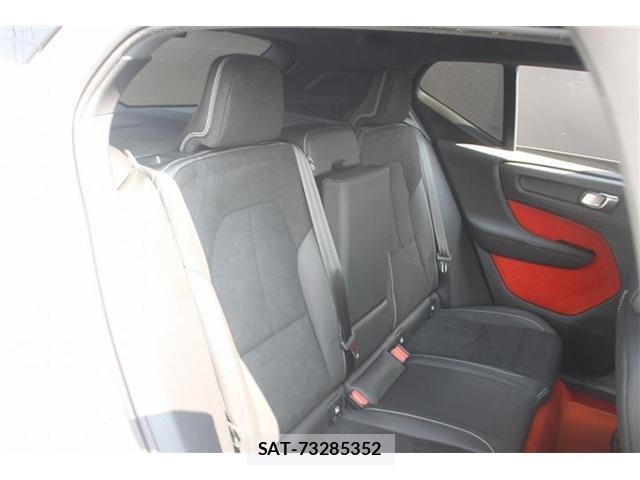 Volvo XC40 2020-12 8373548-14