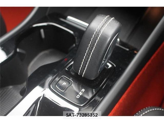 Volvo XC40 2020-12 8373548-5