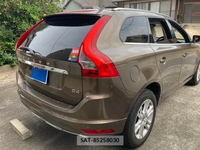 Volvo XC60 2016-08 8373008-2