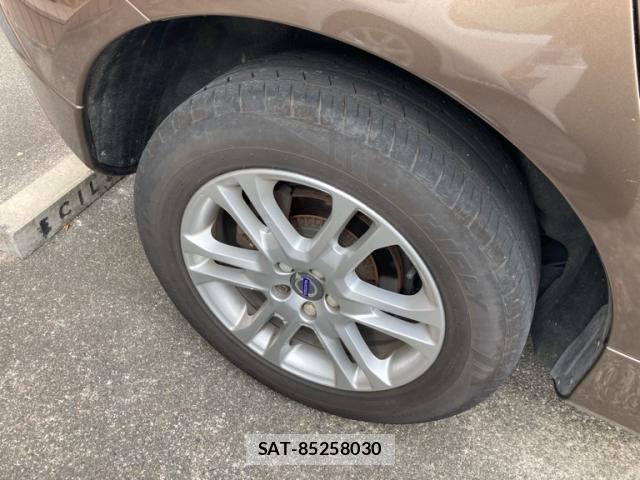 Volvo XC60 2016-08 8373008-3
