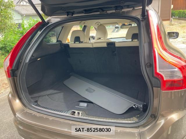 Volvo XC60 2016-08 8373008-6