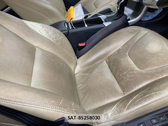 Volvo XC60 2016-08 8373008-7