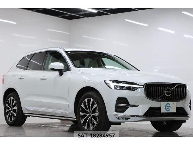 Volvo XC60 2022-08 8373054-0