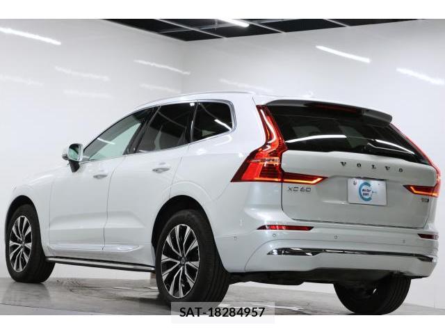 Volvo XC60 2022-08 8373054-1