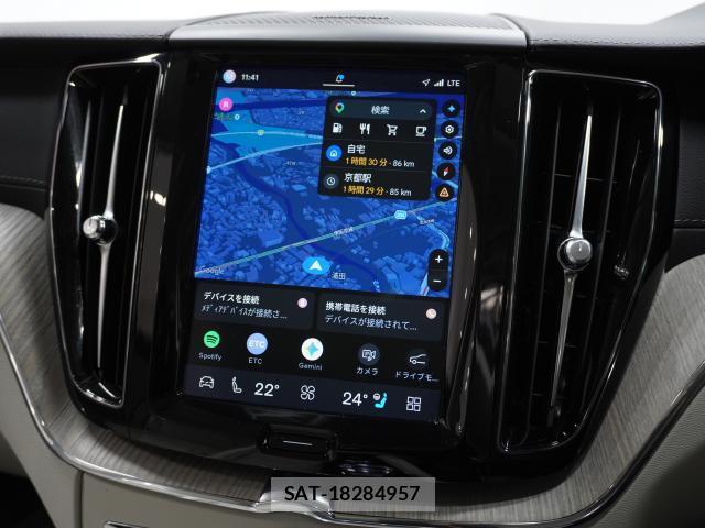Volvo XC60 2022-08 8373054-4