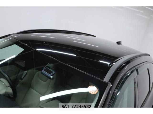 Volvo XC60 2021-12 8373055-16
