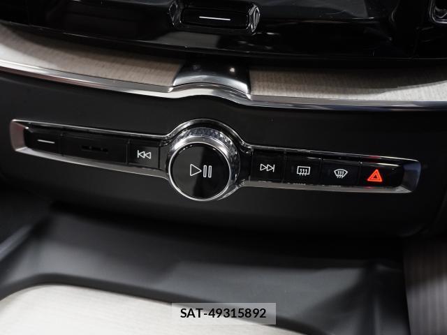 Volvo XC60 2019-08 8373057-10