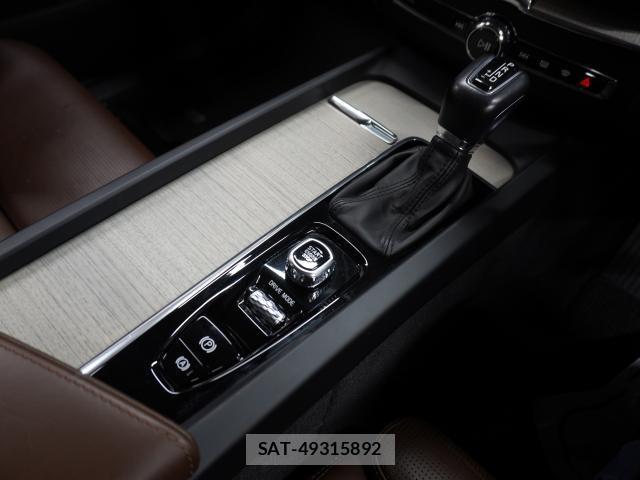 Volvo XC60 2019-08 8373057-11