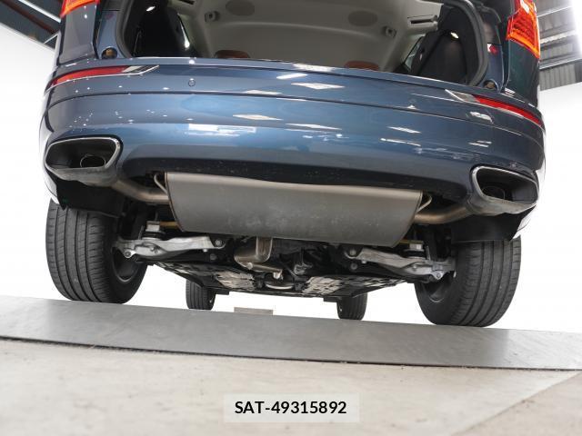 Volvo XC60 2019-08 8373057-16