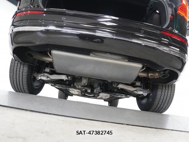 Volvo XC60 2021-10 8373058-18