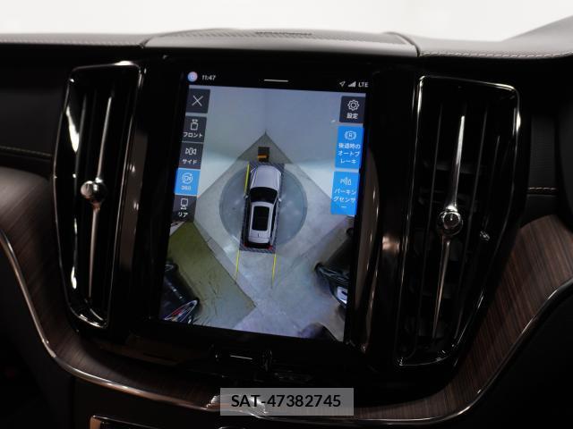 Volvo XC60 2021-10 8373058-6