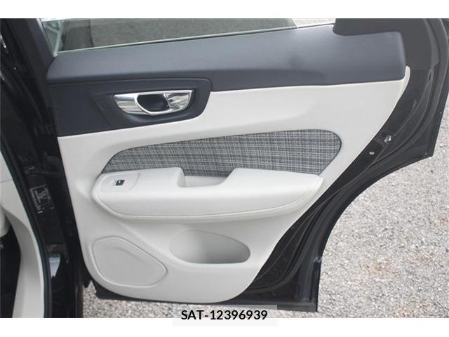 Volvo XC60 2018-07 8373551-17