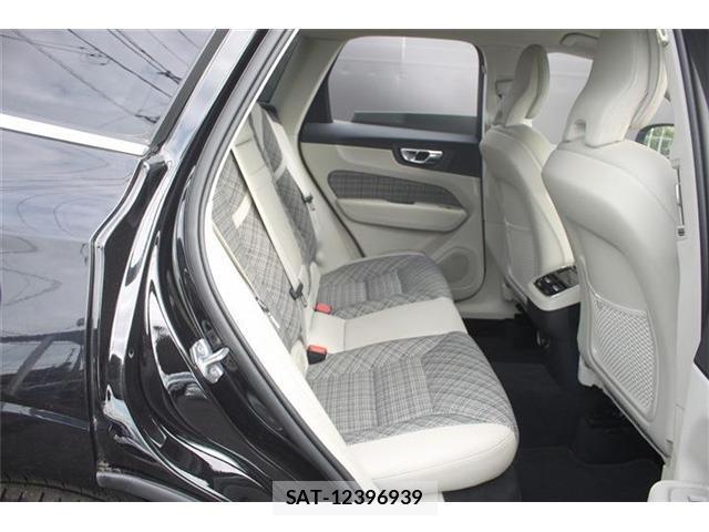 Volvo XC60 2018-07 8373551-18