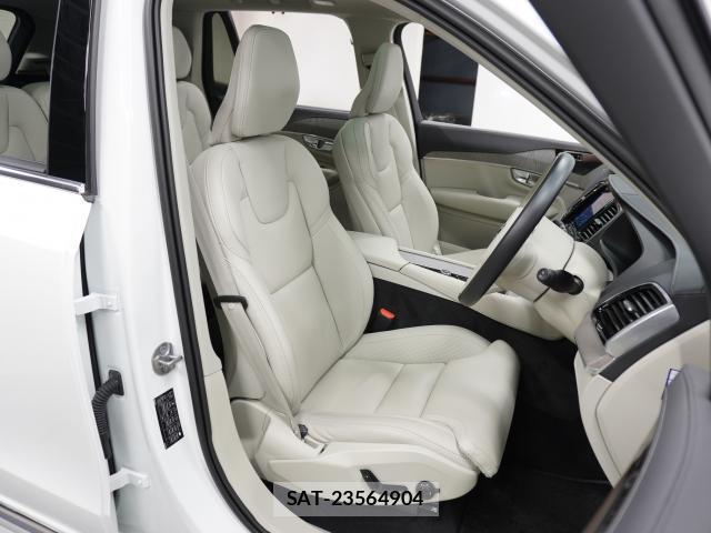 Volvo XC90 2025-03 8373056-12